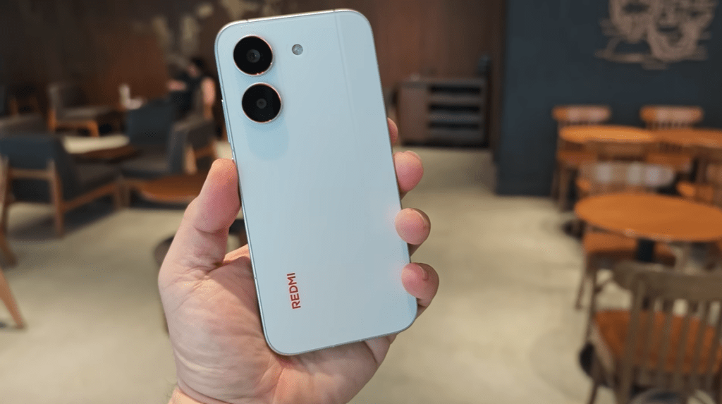 Xiaomi Redmi Turbo 5 Max vs Redmi Turbo 5 Comparison by product-strategist.com